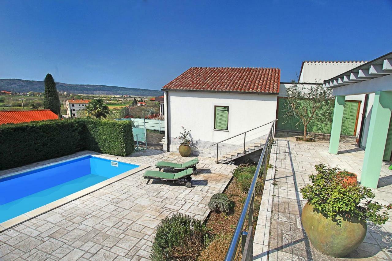 Spacious Villa In Parecag With A Swimming Pool Sečovlje Exterior foto